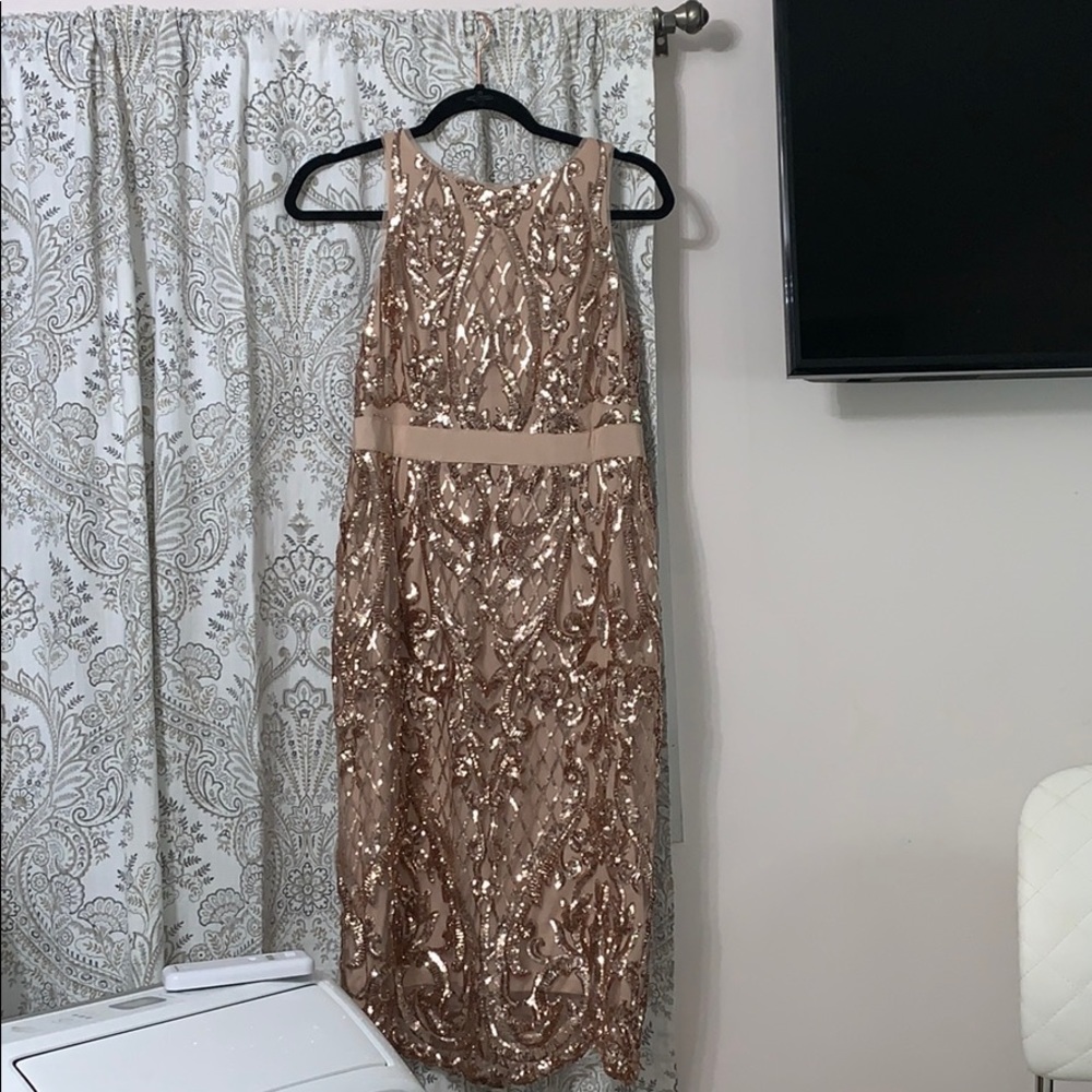 rose gold sparkly sequined dress
